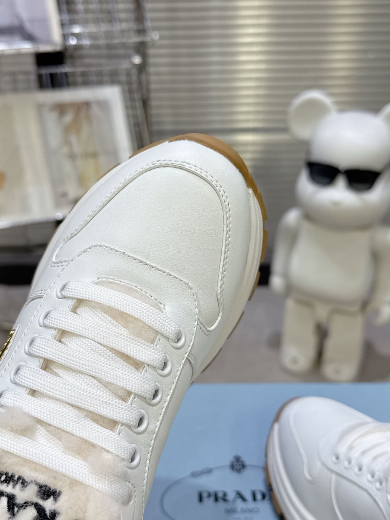 Pra*a sneakers